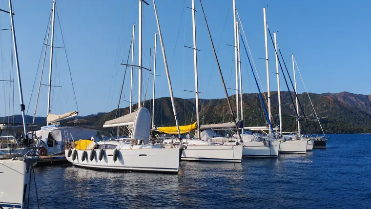 Privacy-edited yachting perspective 11
